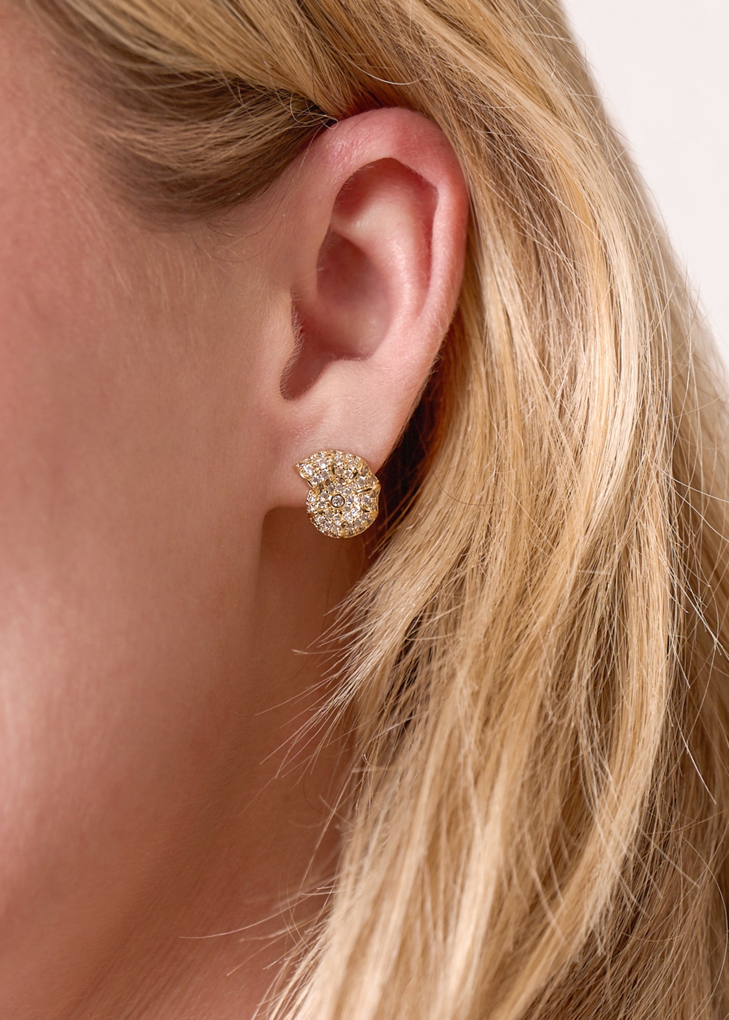 Ocean Studs