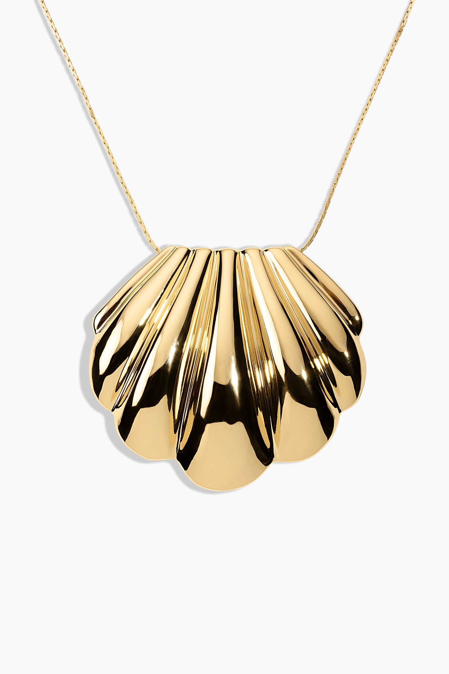 The Shell Pendant Necklace